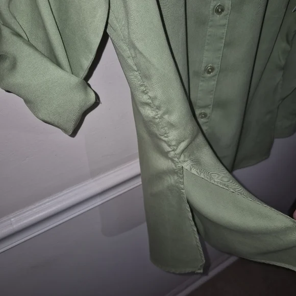 CROWN & IVY 100% LYOCELL Button-Up Shirt - Picture 4 of 10